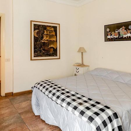 Rome Right In The Ancient Historical Center Two Bedrooms Two Bath, Up To 6 Pax المظهر الخارجي الصورة